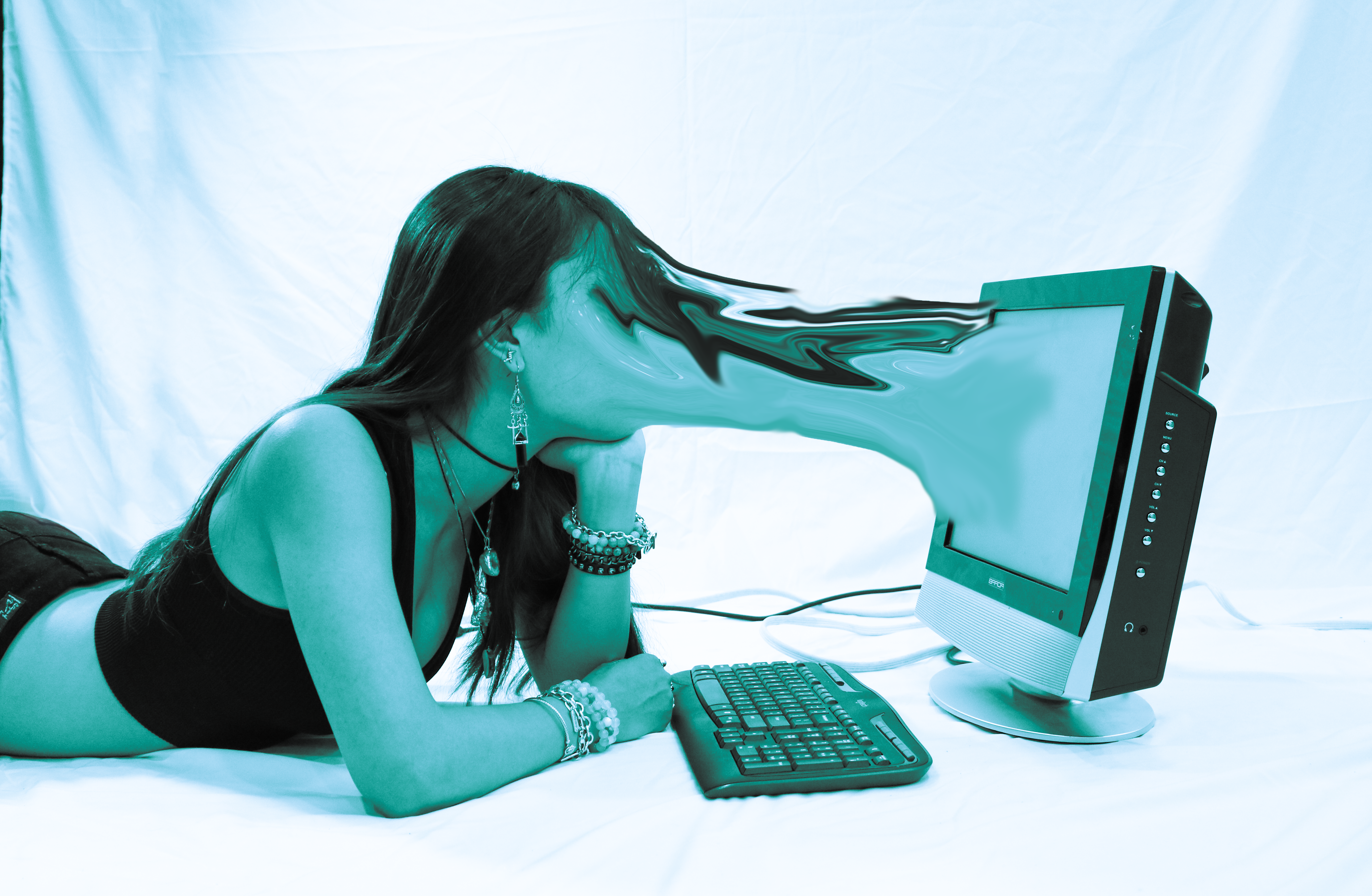 Don’t Show Up at Your Favourite Streamers House: How Live Streaming Services Are a Brewing Ground for Parasocial Relationships